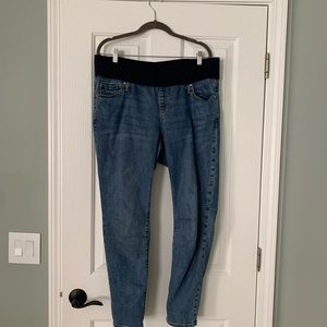 Gap maternity jeans